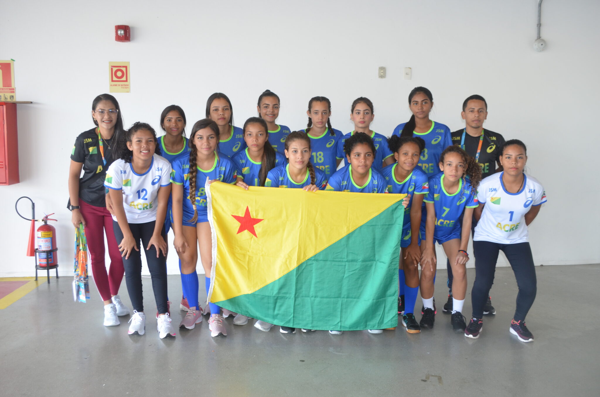 Handebol feminino estreia nos jogos escolares