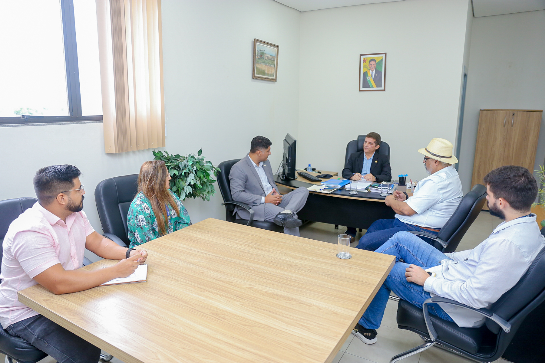 CGE e CGU se reúnem para tratar da plataforma de ouvidoria FalaBR