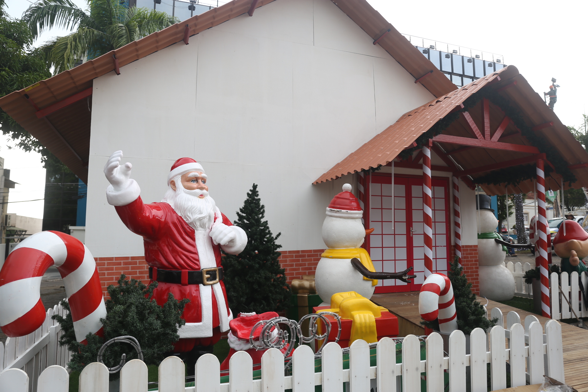 Governo realiza acender das Luzes Natalinas do Palácio e abertura da Casinha do Papai Noel nesta quarta-feira