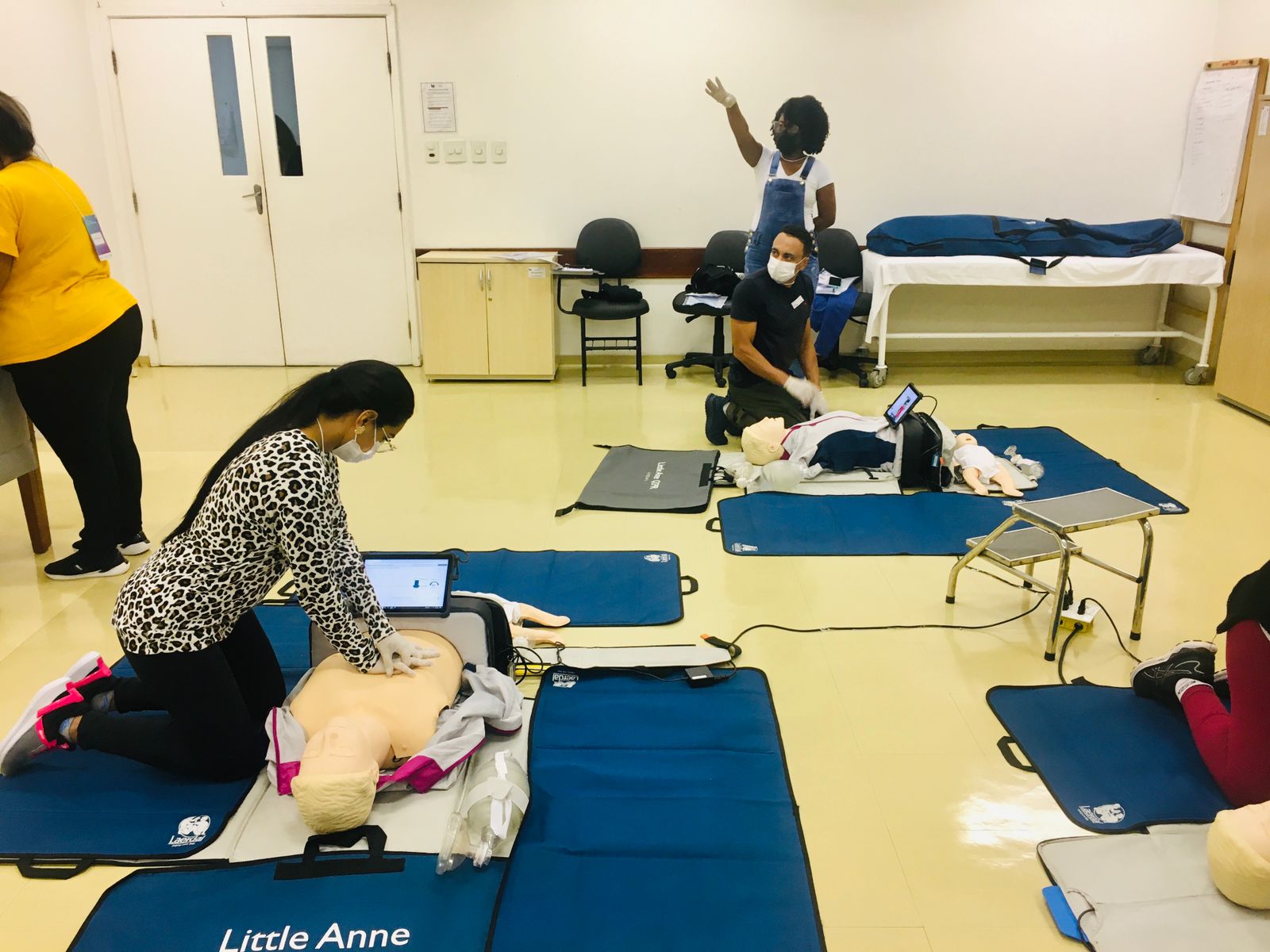 Profissionais de UPAs e Pronto-Socorro de Rio Branco participam de curso sobre suporte básico de vida em São Paulo