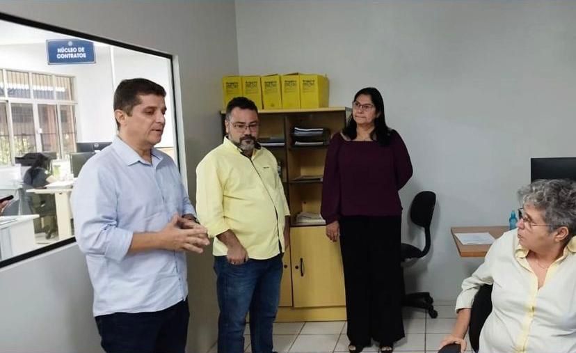 Controlador-geral do Estado realiza visitas em órgãos governamentais e firma parcerias