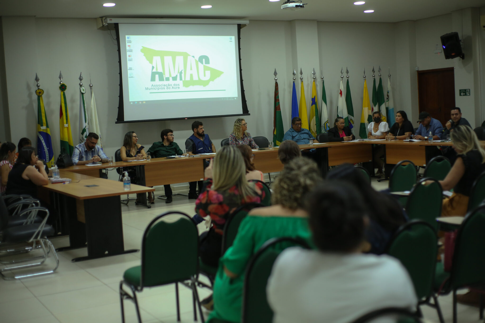 Estado e municípios se reúnem para tratar das principais demandas em saúde da população