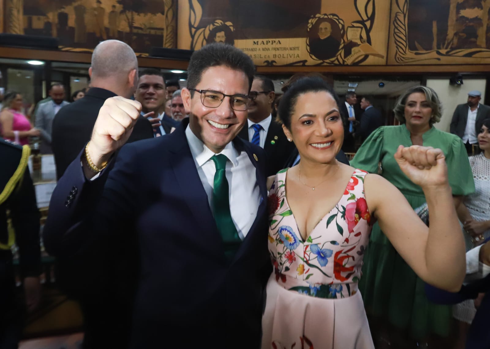 Na Assembleia Legislativa, Gladson Cameli é reconduzido ao cargo de governador do Acre