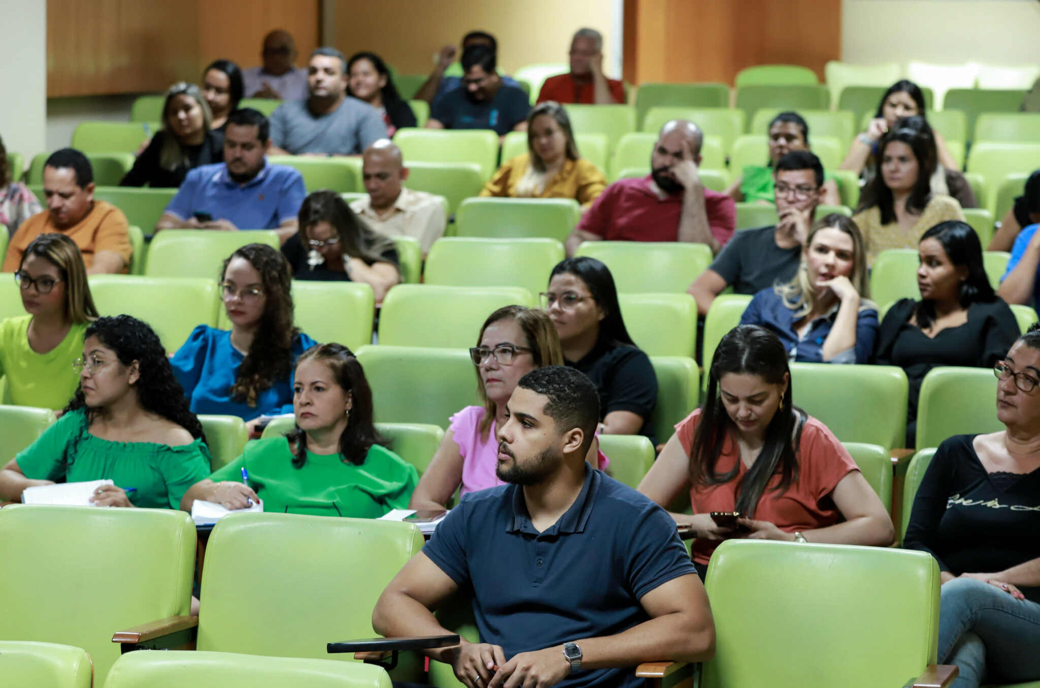 Curso da CGE prepara servidores para gestão e fiscalização de contratos administrativos