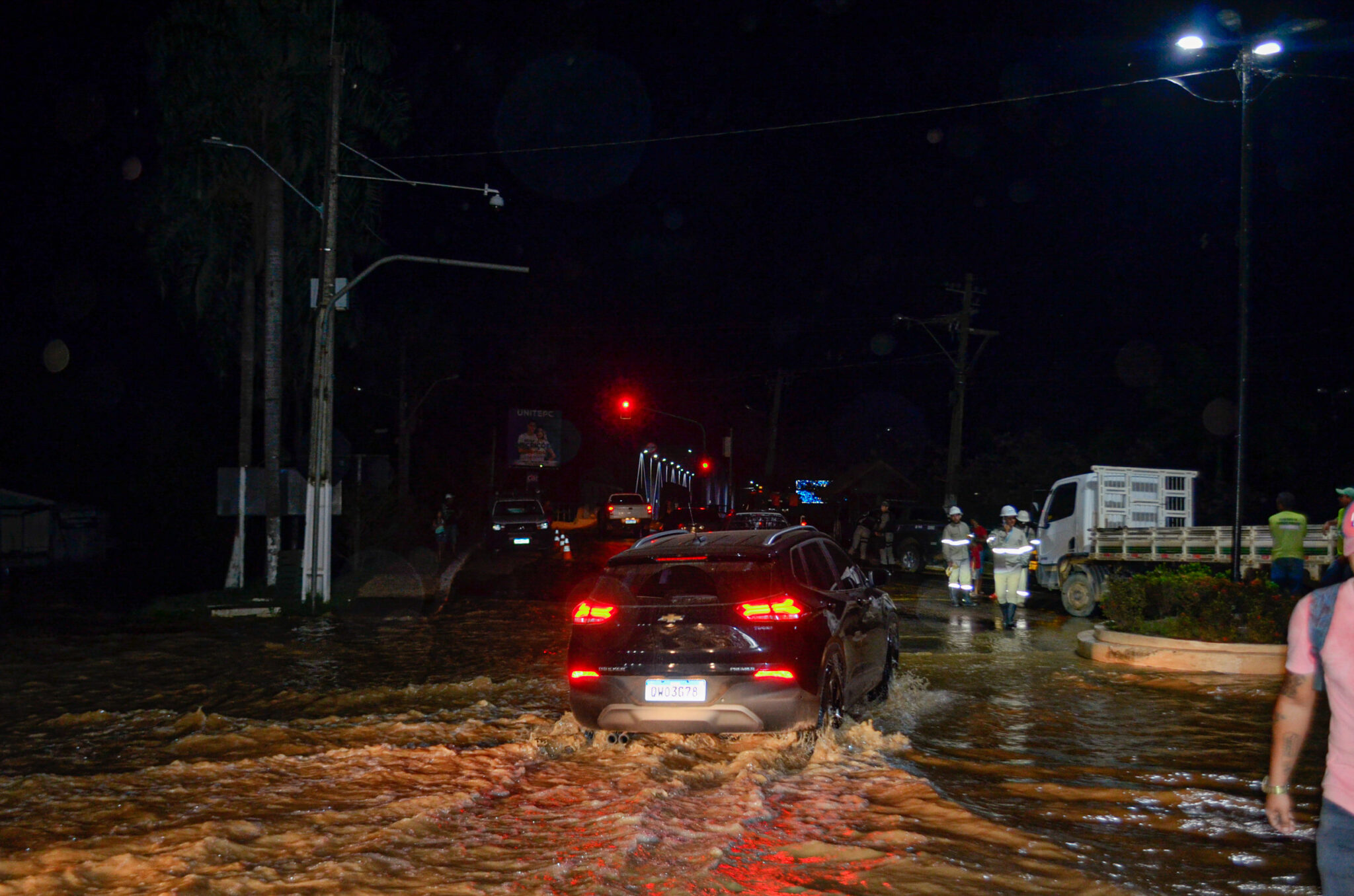 Defesa Civil decide pelo fechamento parcial da ponte metálica de Brasileia