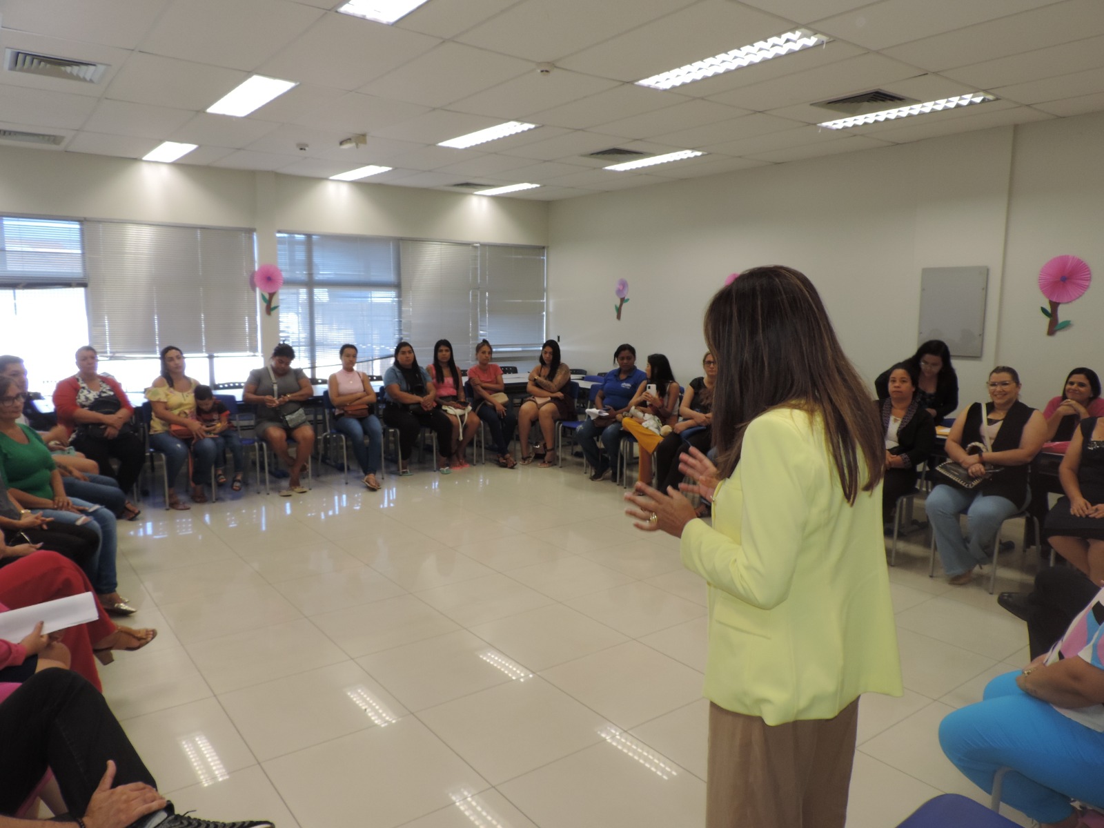 Iapen e representantes do Tribunal de Justiça realizam roda de conversa para egressas do sistema prisional