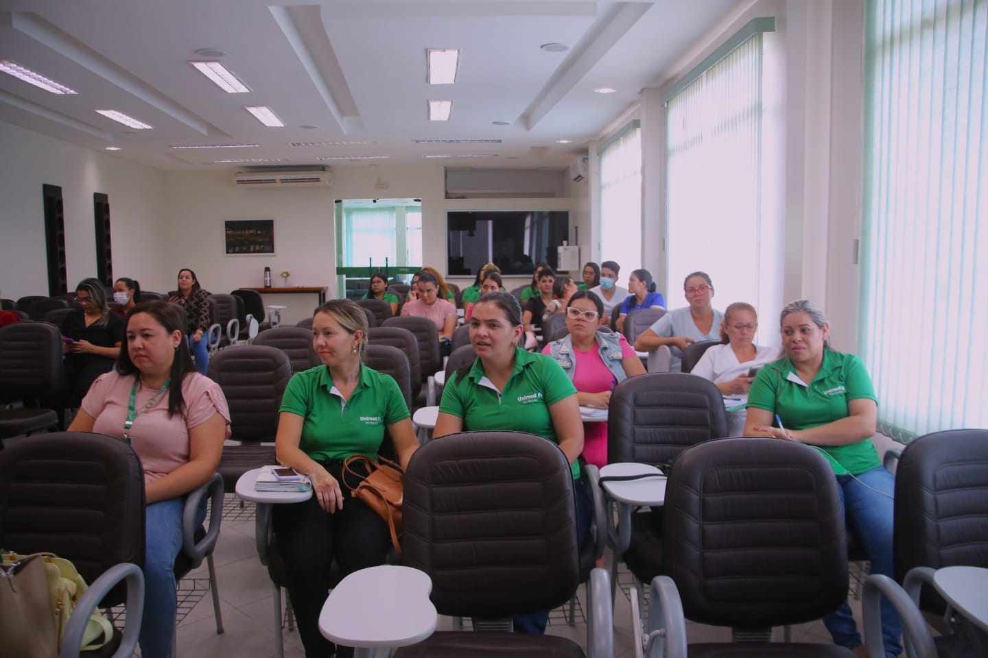 Servidores da Saúde participam de ciclo de palestras sobre atendimento ao público TEA