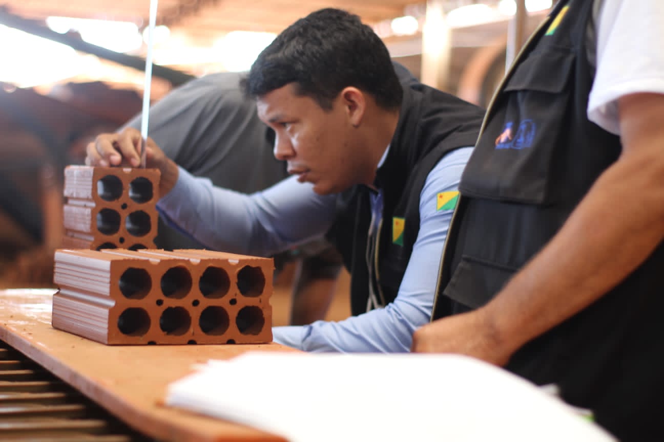 Ipem inicia orientação sobre normas de produção e fiscaliza fábricas de tijolos