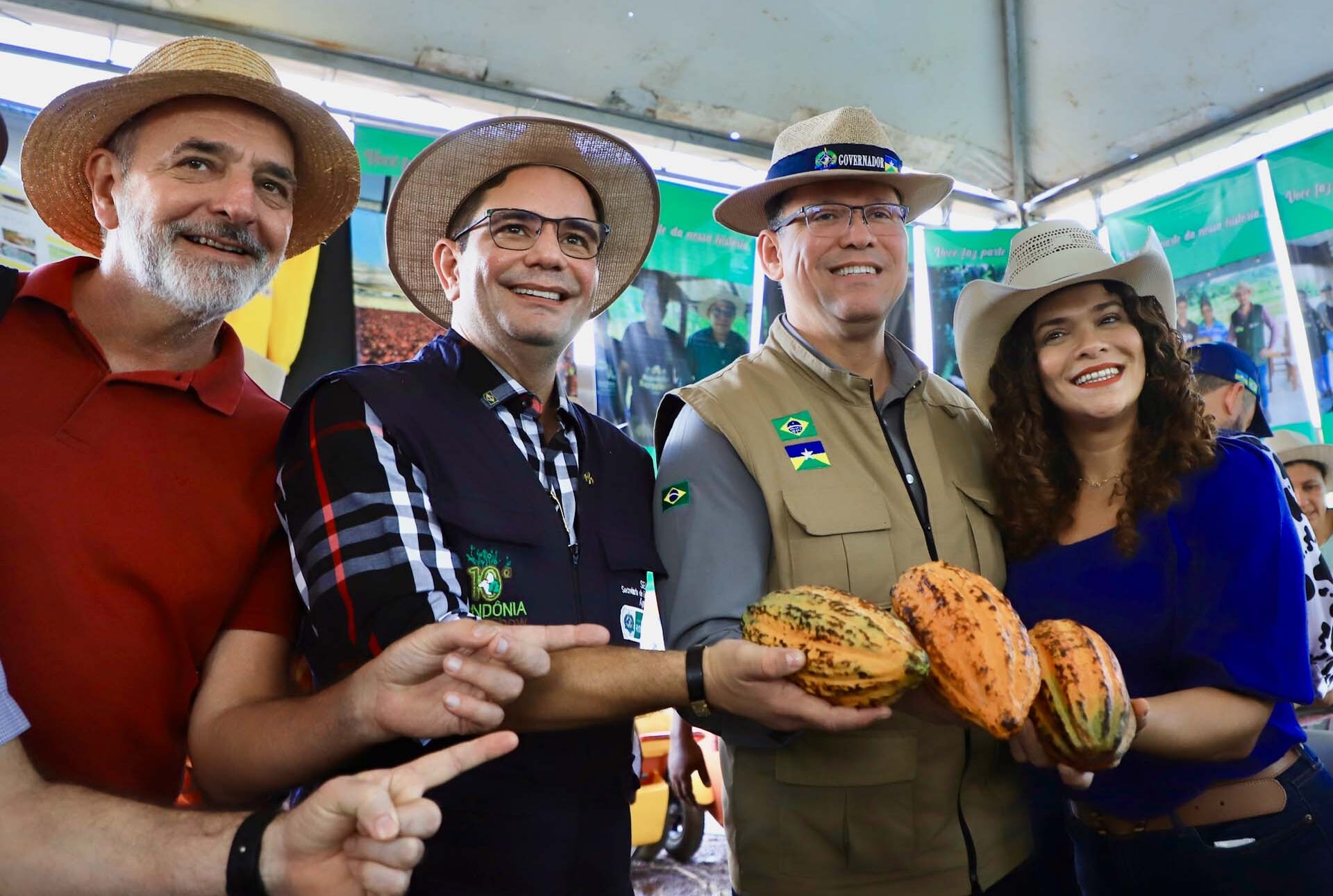 Na feira Rondônia Rural Show, Cameli destaca união dos estados do Norte para o desenvolvimento