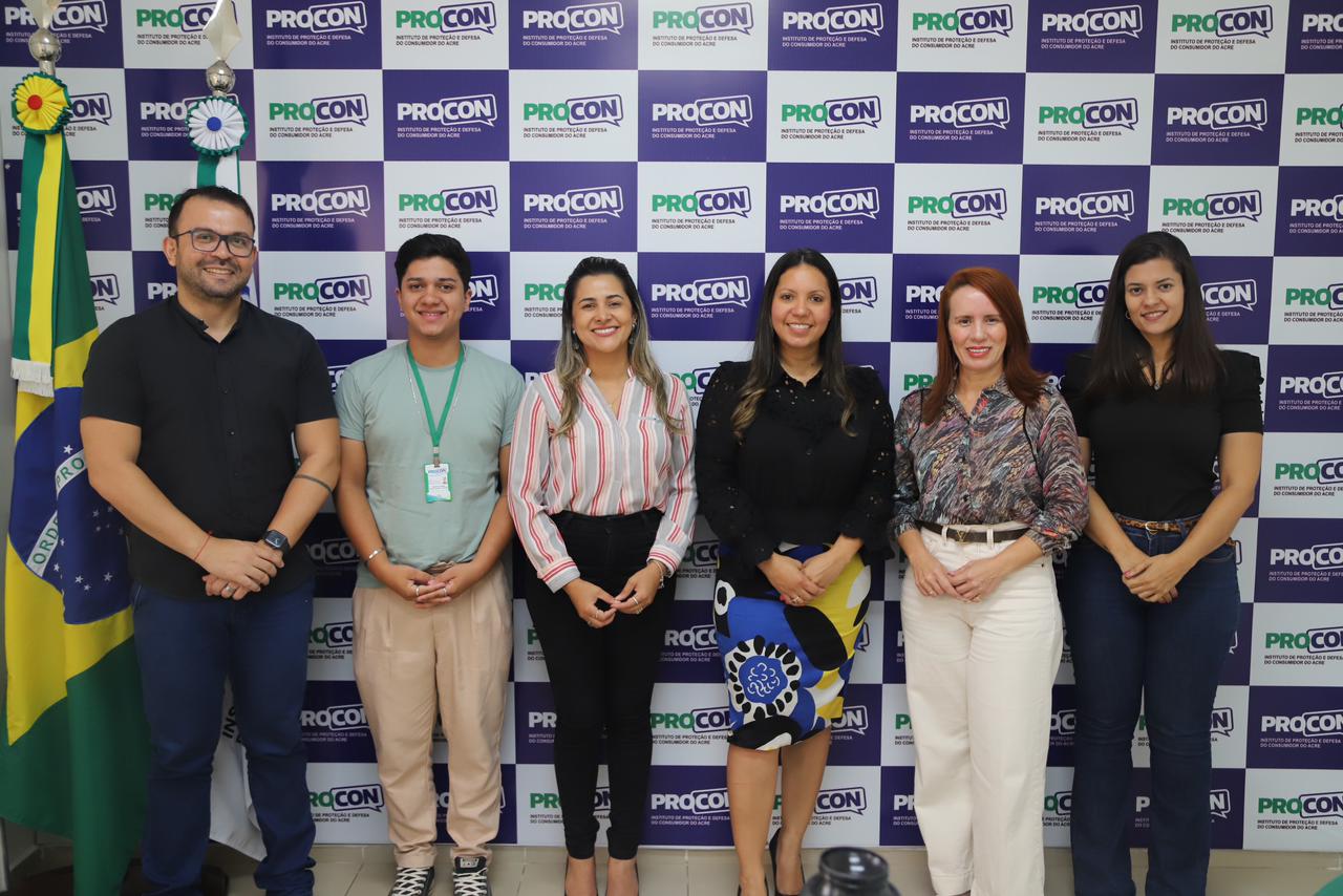 Procon e diretoria da Empresas Públicas do Acre firmam parceria para a realização de palestras educativas para servidores