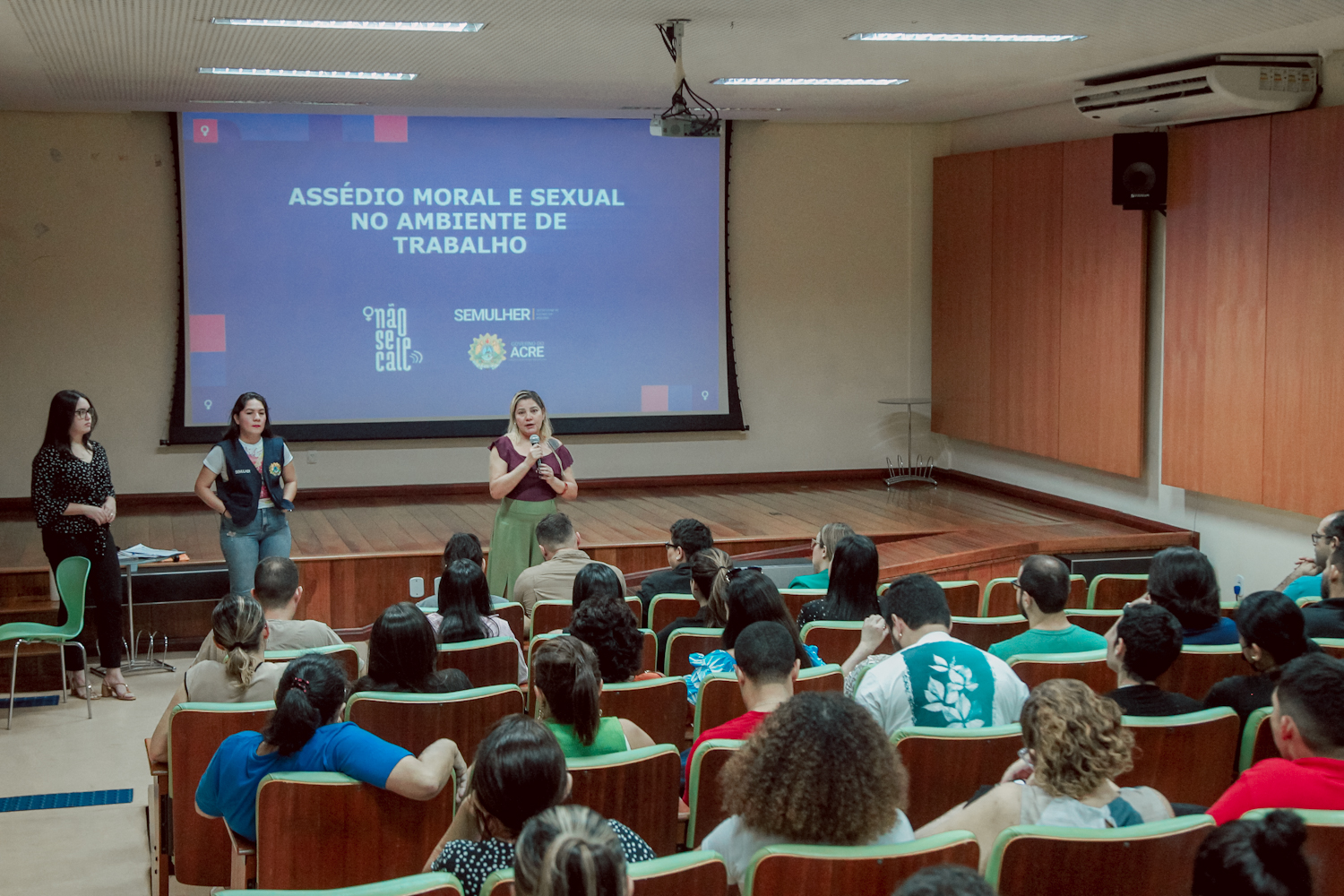 Servidores da Secretaria de Comunicação recebem palestra sobre assédio moral e sexual no trabalho