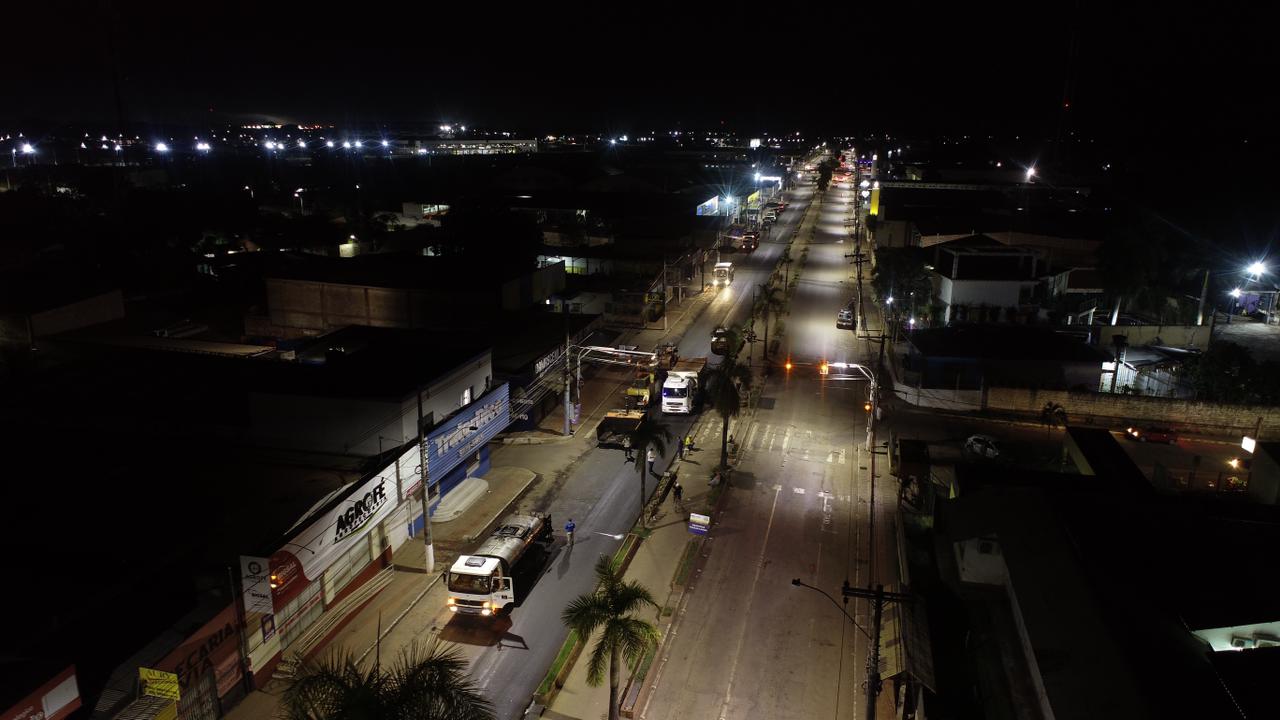 Governo aplica 800 toneladas de asfalto na Via Chico Mendes em Rio Branco