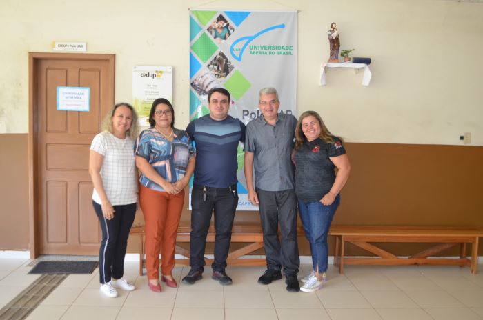 Polo UAB de Rio Branco motiva universitários a continuar os estudos