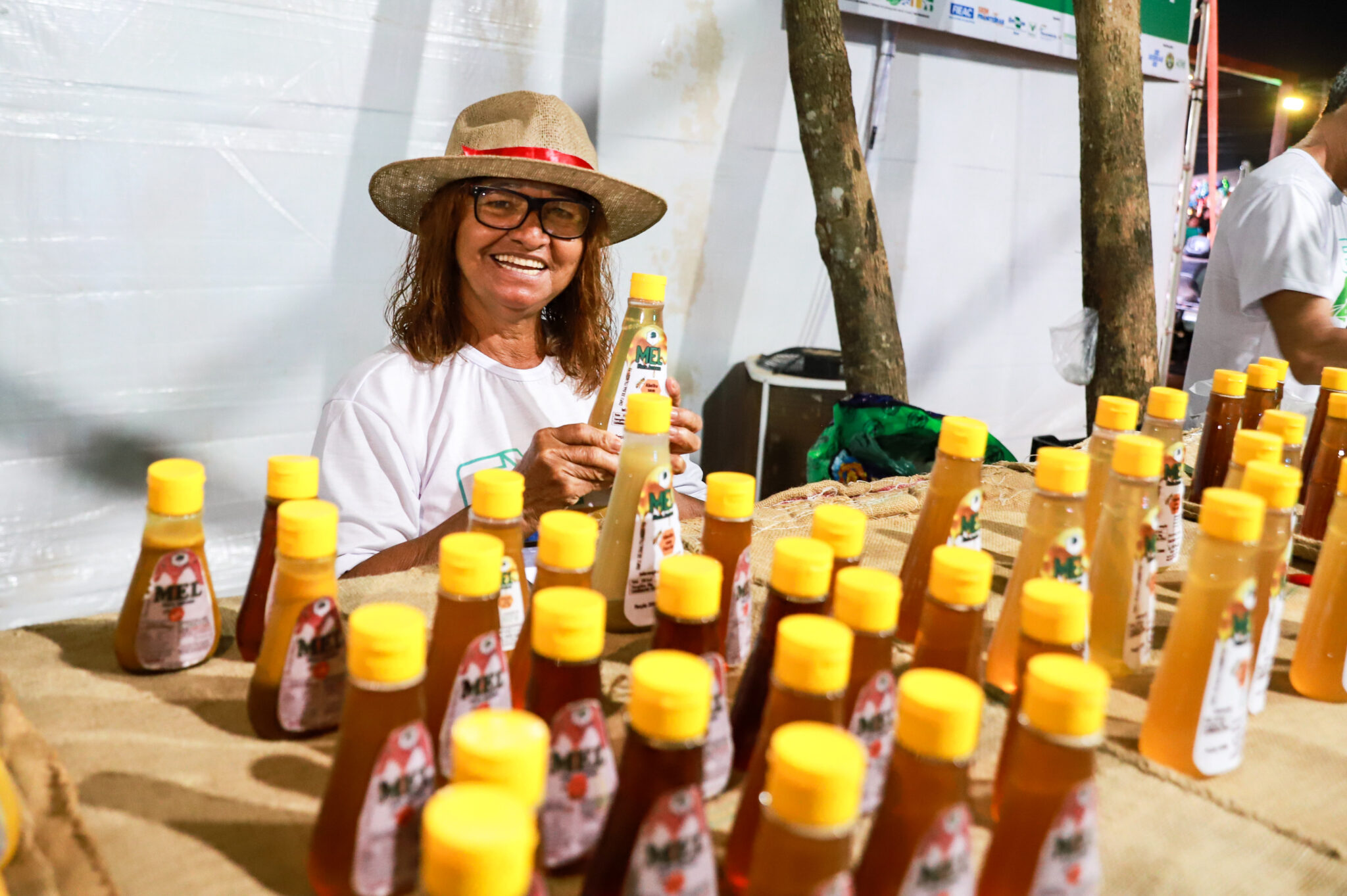 Apicultores exibem produtos na Expoacre