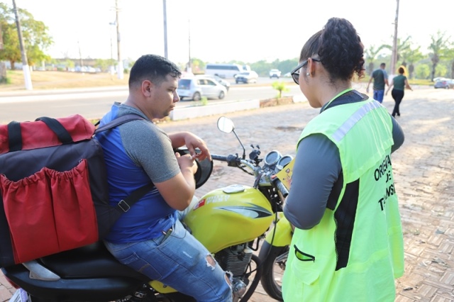 Detran alcança aproximadamente 1.500 pilotos em ação educativa no Dia do Motociclista