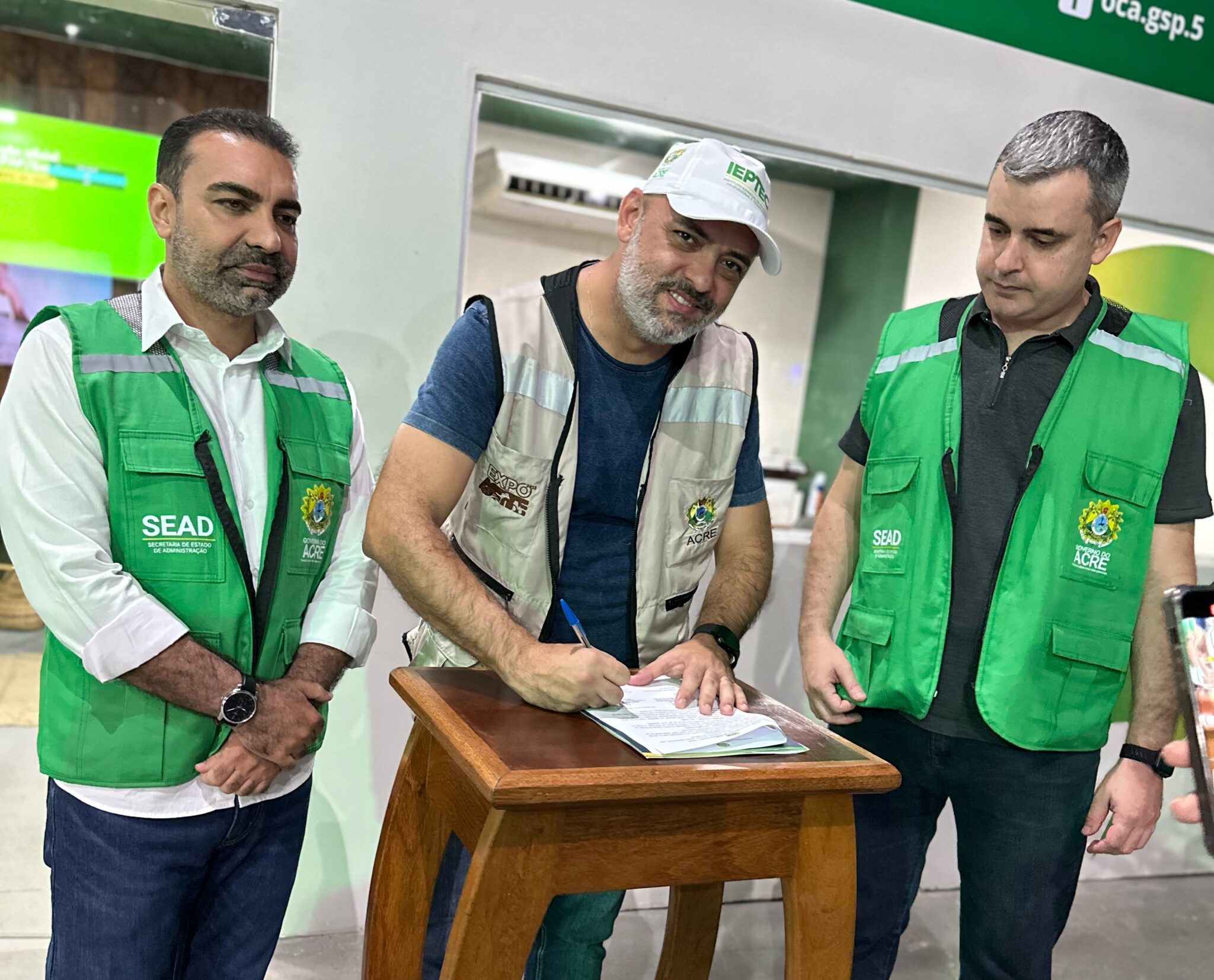 Focando na qualificação profissional, governo realiza parceria para capacitação de 300 servidores
