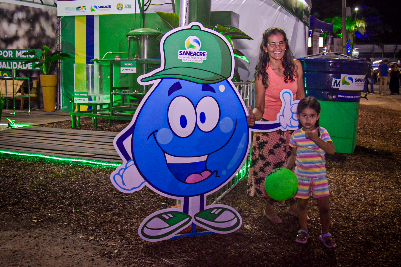 Na Expoacre, Saneacre apresenta miniestação de tratamento de água e fala sobre o consumo consciente