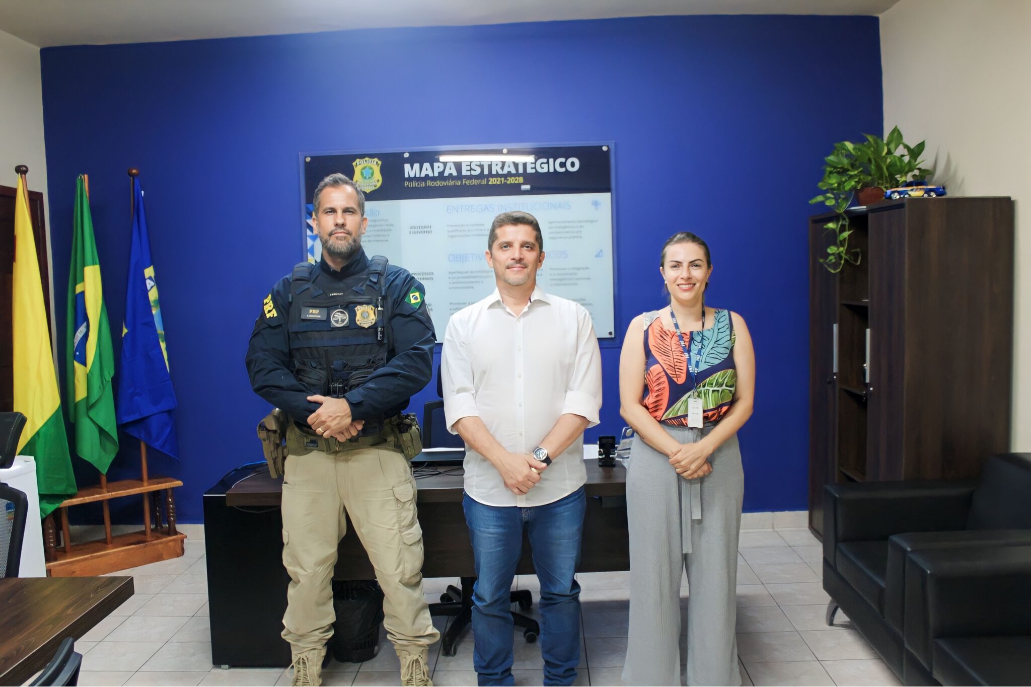 Ageac e Polícia Rodoviária Federal se reúnem para reforçar fiscalização nas estradas
