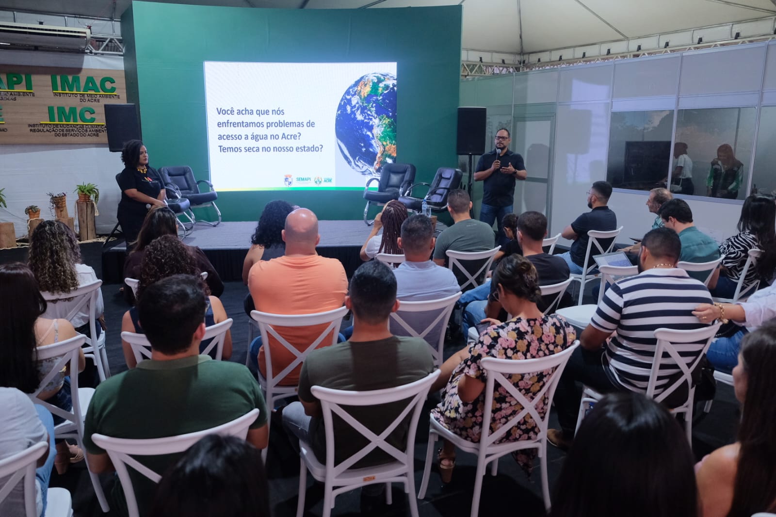 Monitoramento de secas e zoneamento ecológico são temas de painéis no estande da Semapi na Expoacre