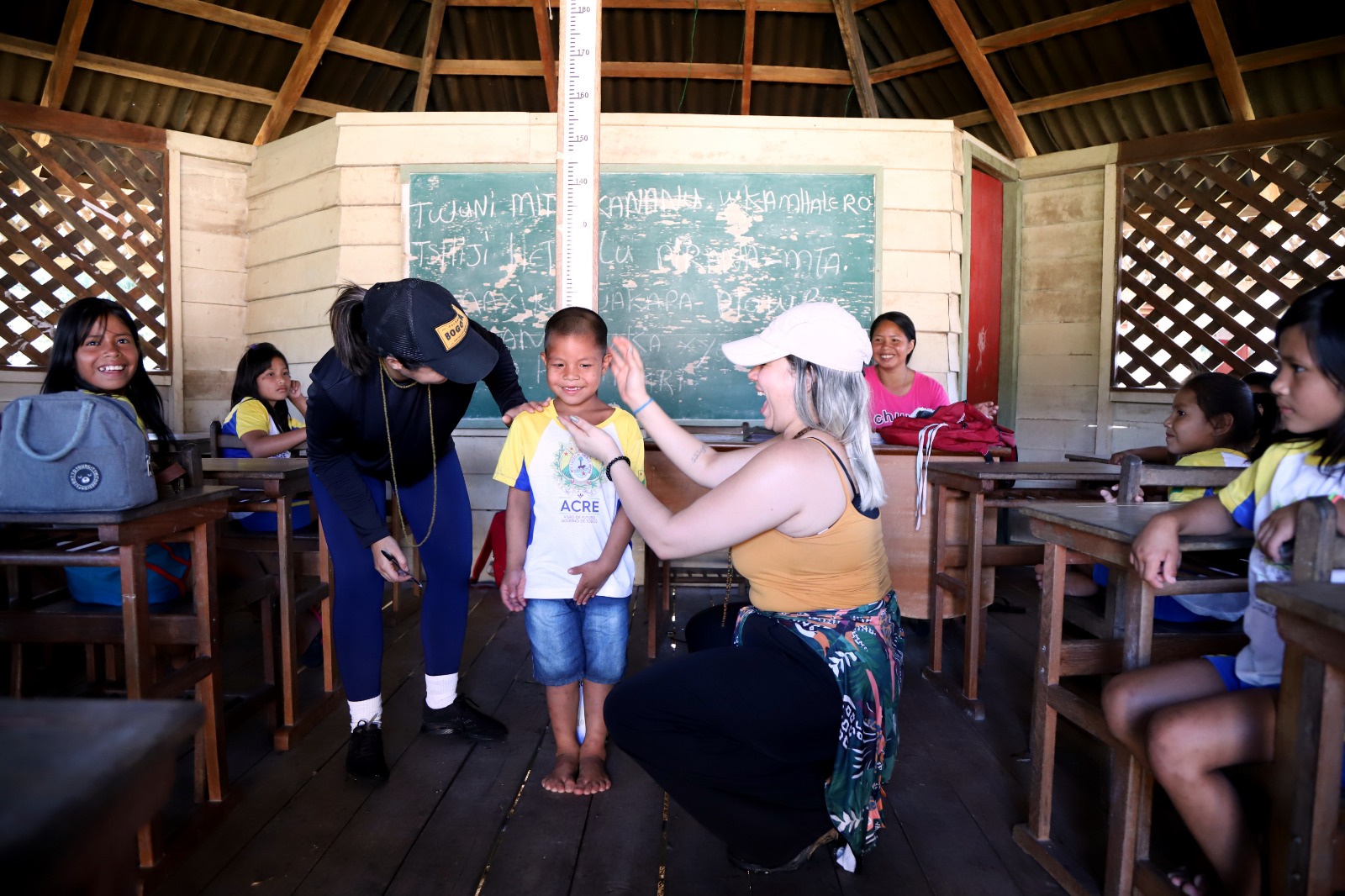 Educação realiza avaliação nutricional nas aldeias do Rio Iaco