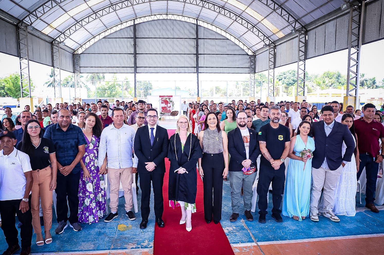 Em Mâncio Lima, Projeto Cidadão celebra a união de 100 casais em casamento coletivo