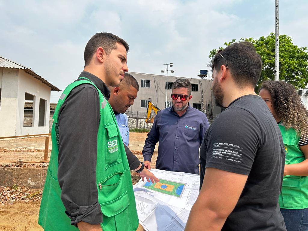 Secretaria de Obras inspeciona serviços de reforma de Centro Integrado de Esporte e Lazer para a Comunidade