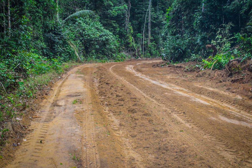 Em Cruzeiro do Sul, Deracre leva acesso para 14 familías do Ramal do Virgílio