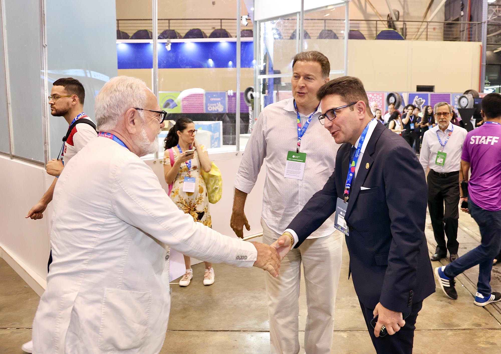 Governador Gladson Cameli destaca a necessidade de inovações tecnológicas para a preservação ambiental durante a Campus Party Amazônia