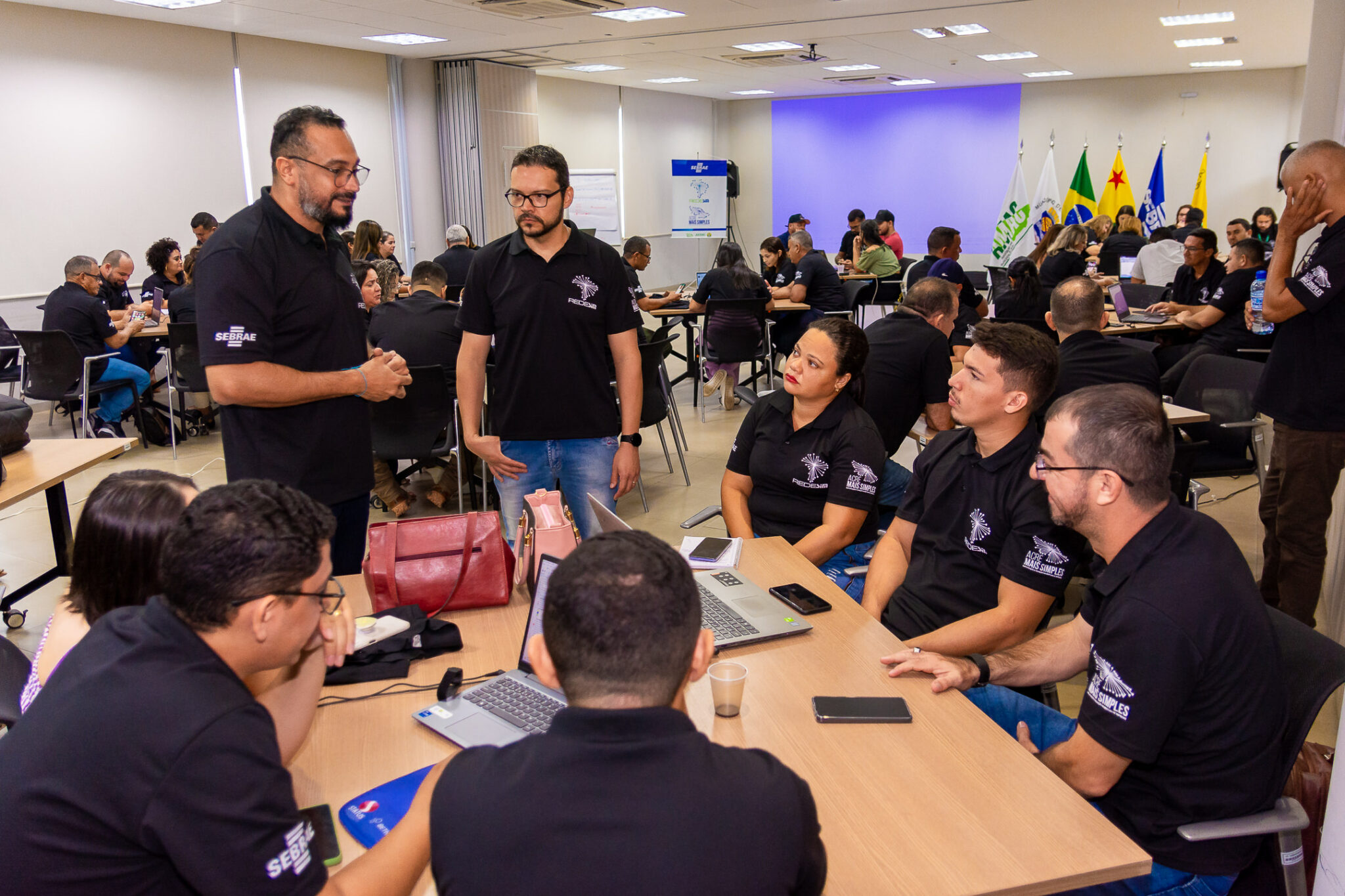 Junta Comercial e Sebrae realizam treinamento para colaboradores de municípios do Acre