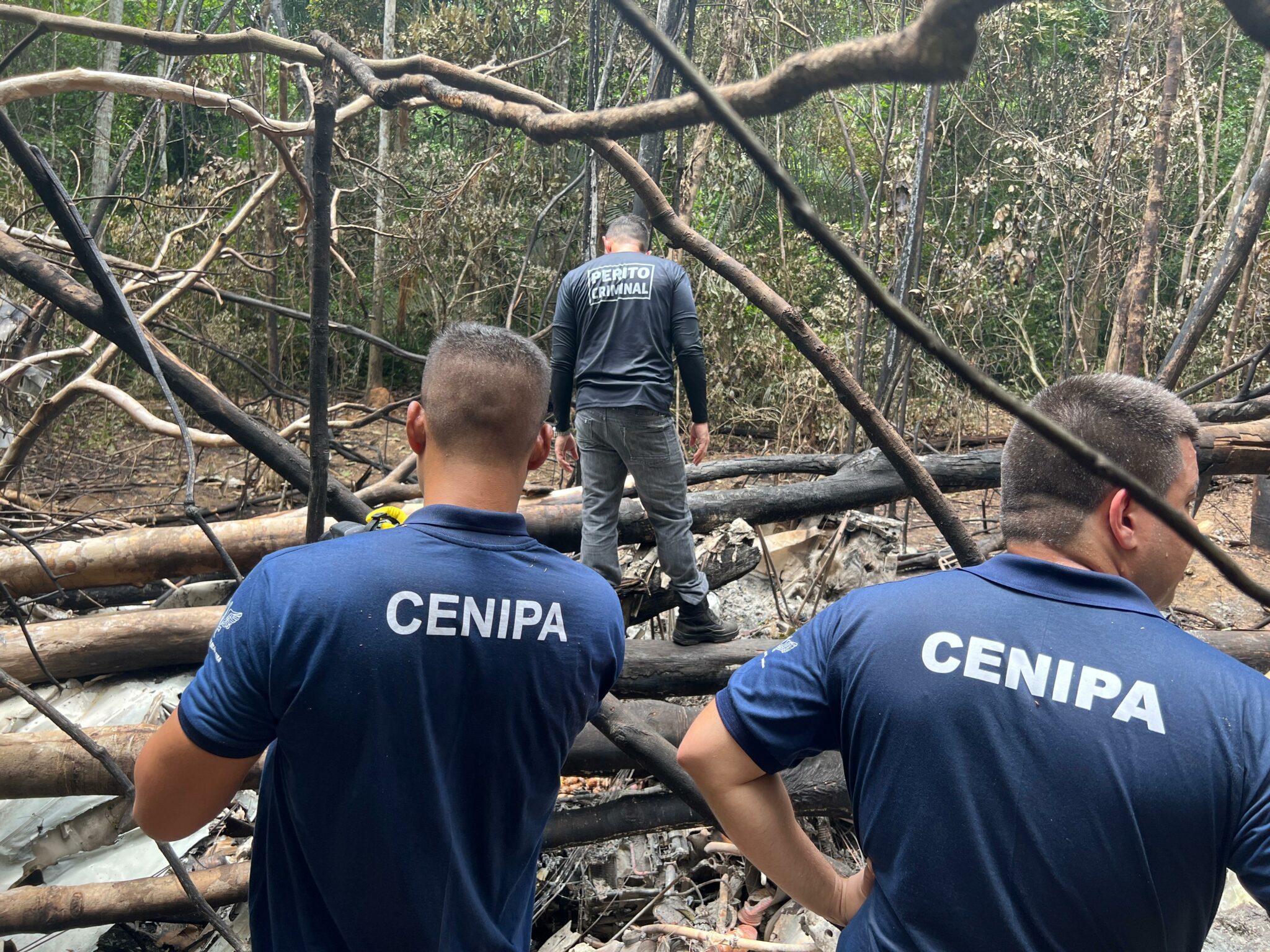 Especialistas chegam ao Acre para investigar acidente aéreo e contam com colaboração da Polícia Civil do Estado