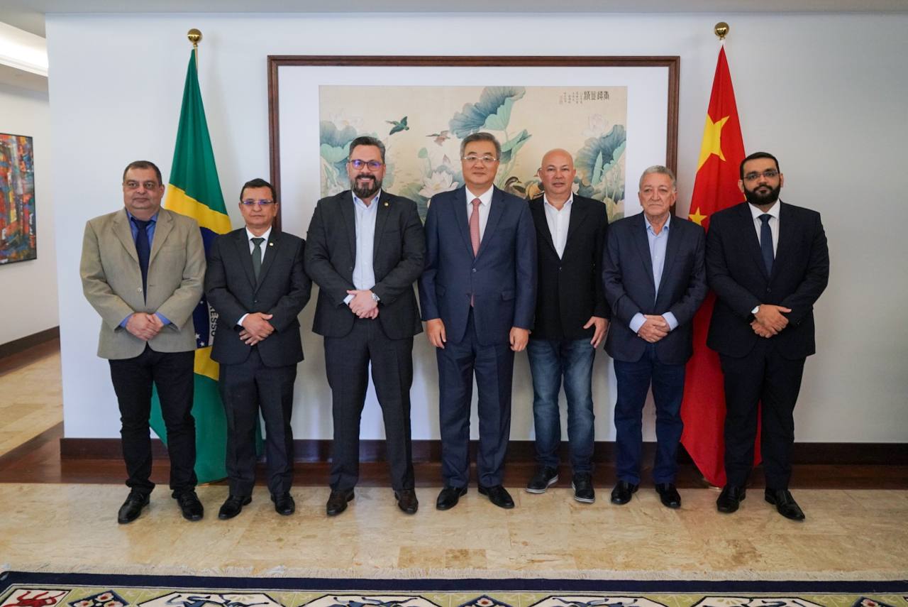 Acre participa de encontro com embaixador da China e debate sobre corredor interoceânico e bioeconomia