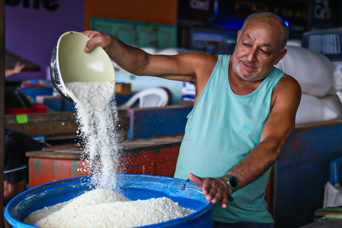 Sabores e produtos do Acre atraem olhares de brasileiros e estrangeiros