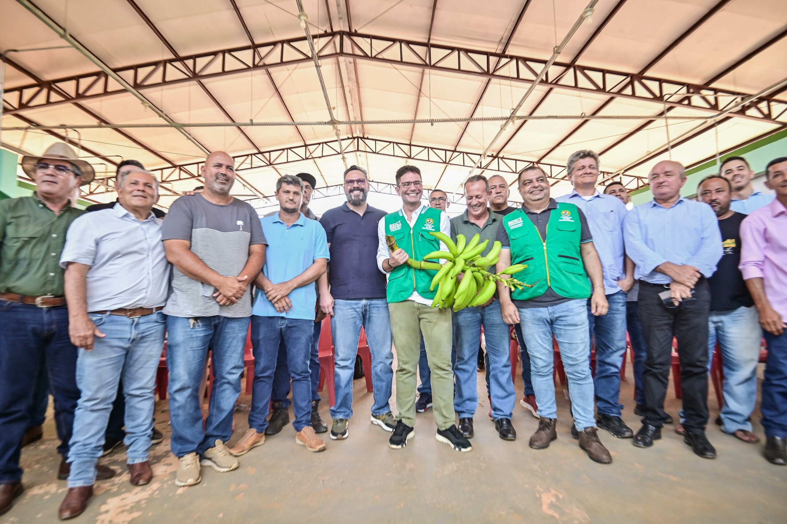 Governo inaugura agroindústria Casa de Banana em Acrelândia