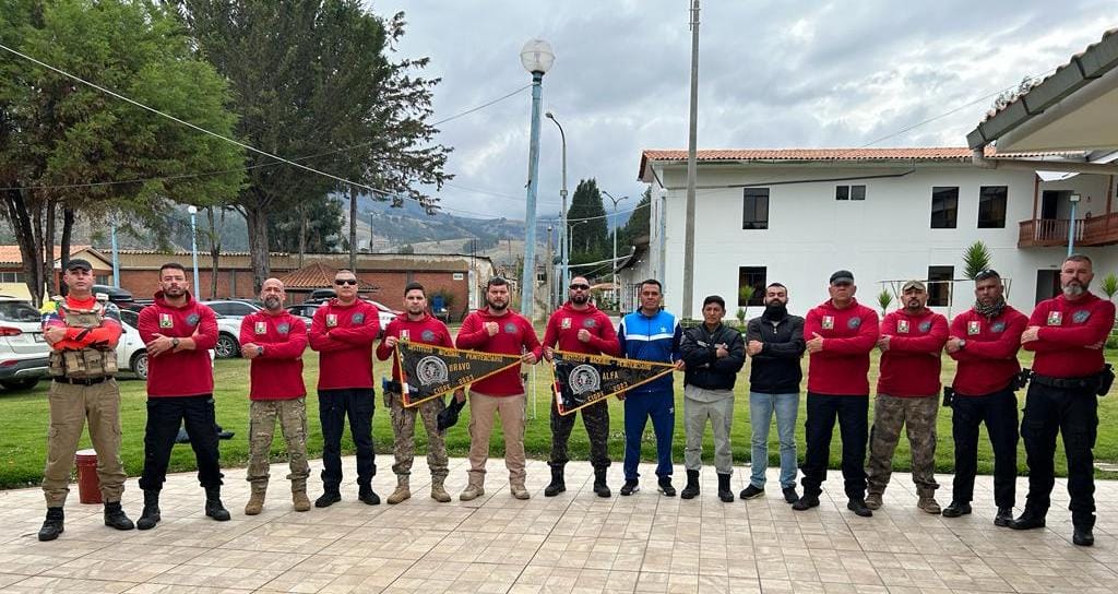 Policial penal do Acre coopera em instrução técnica no Peru