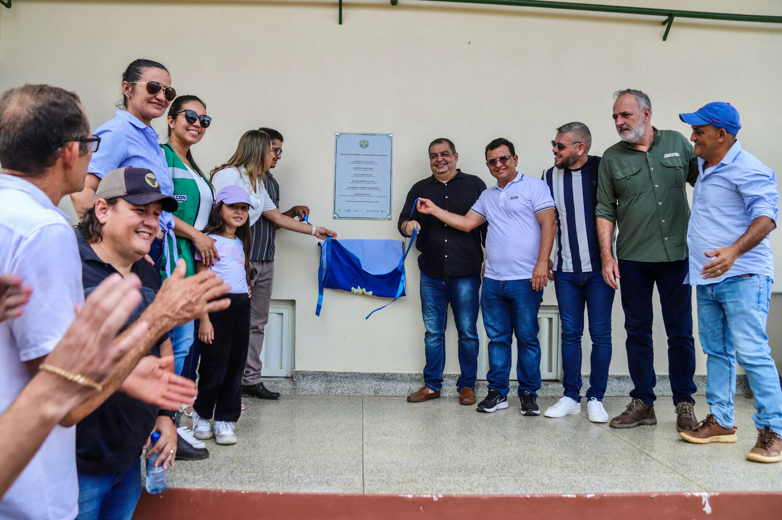 Estado entrega entreposto de frutas para produtores rurais do ramal do Pelé na Vila Pia