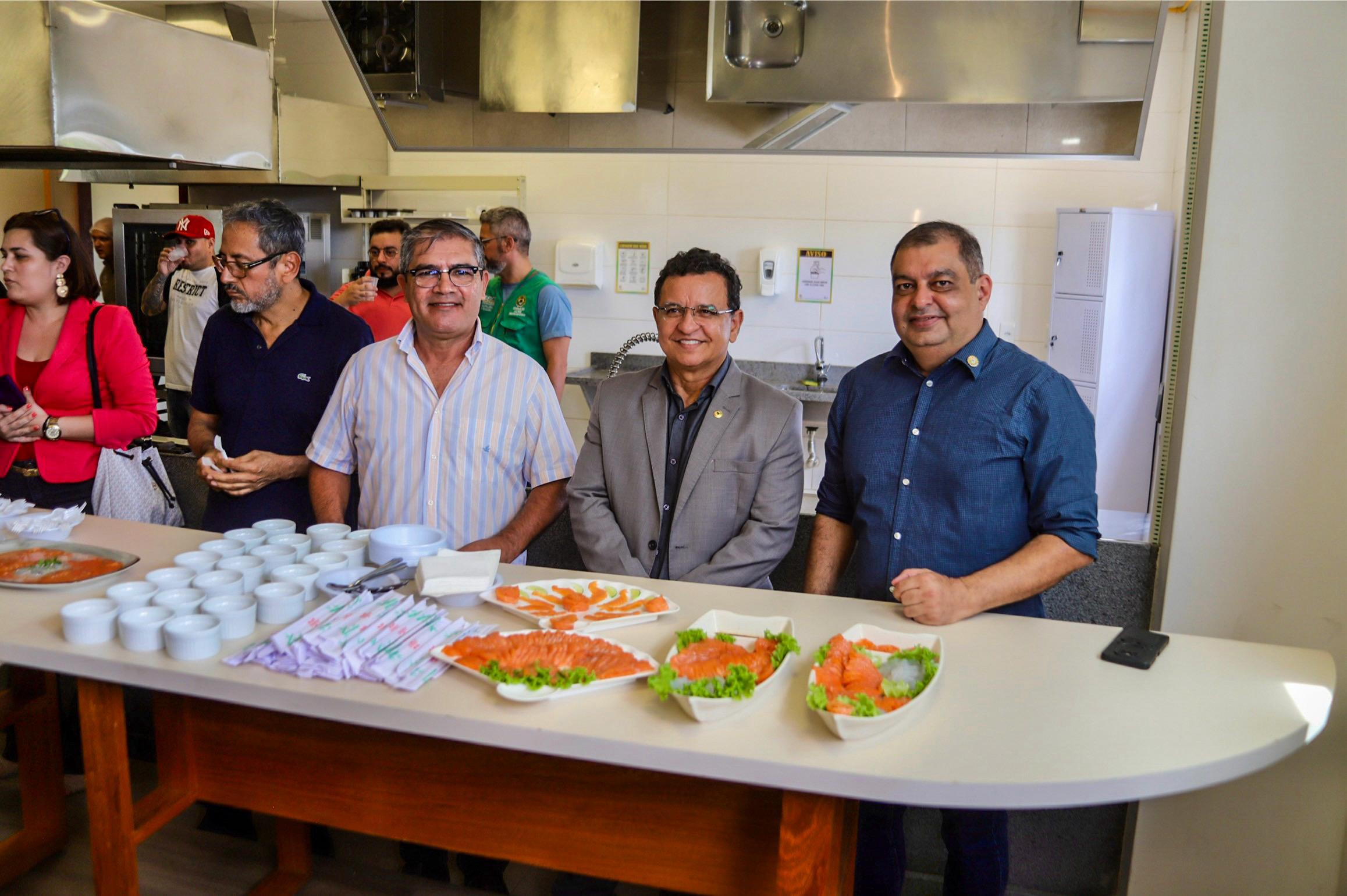 Com apoio do governo do Acre, empresários peruanos e acreanos prospectam importação de peixes andinos