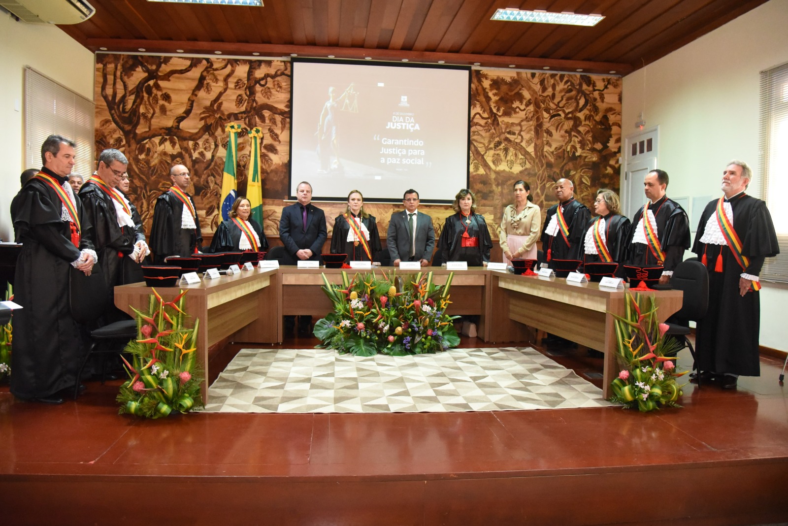 Servidores do Estado são homenageados com medalha da Ordem do Mérito pelo Judiciário do Acre