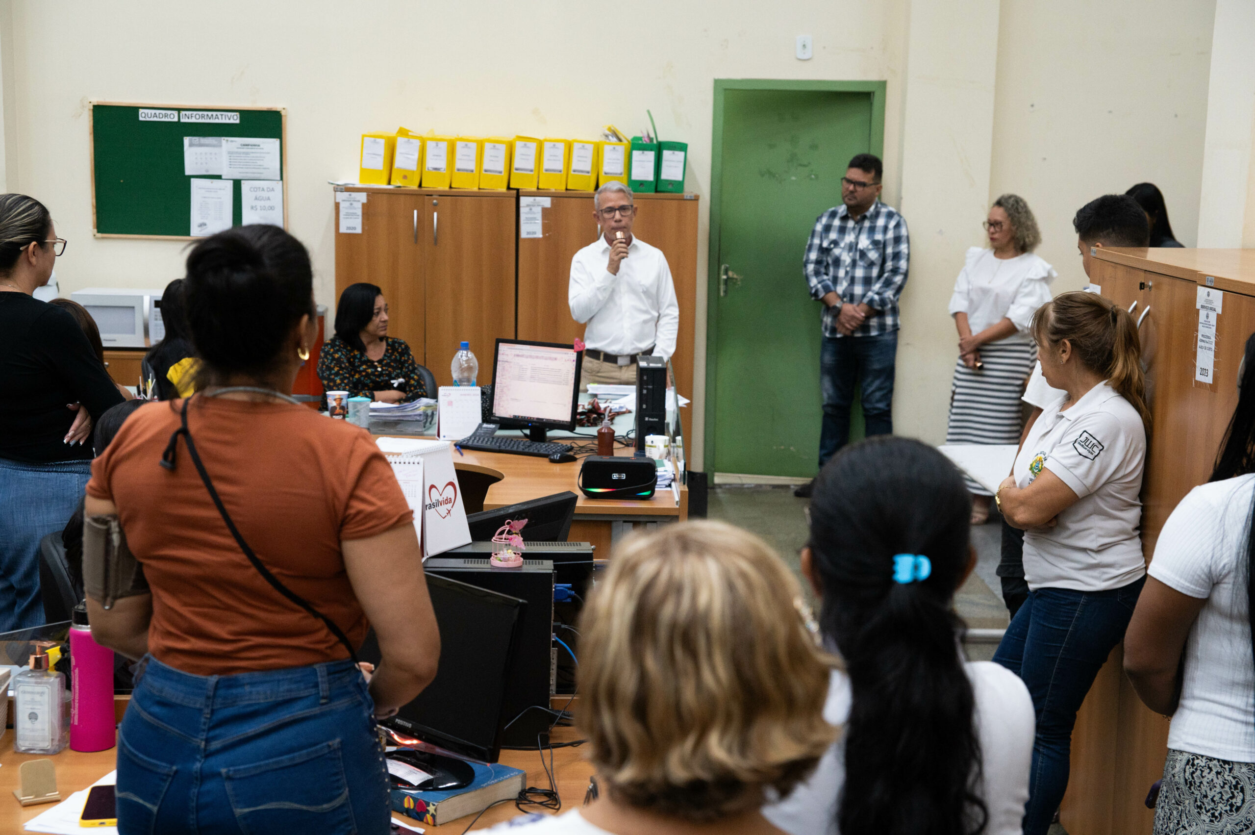 Sesacre sensilibiliza servidores sobre cuidados com a saúde mental e emocional