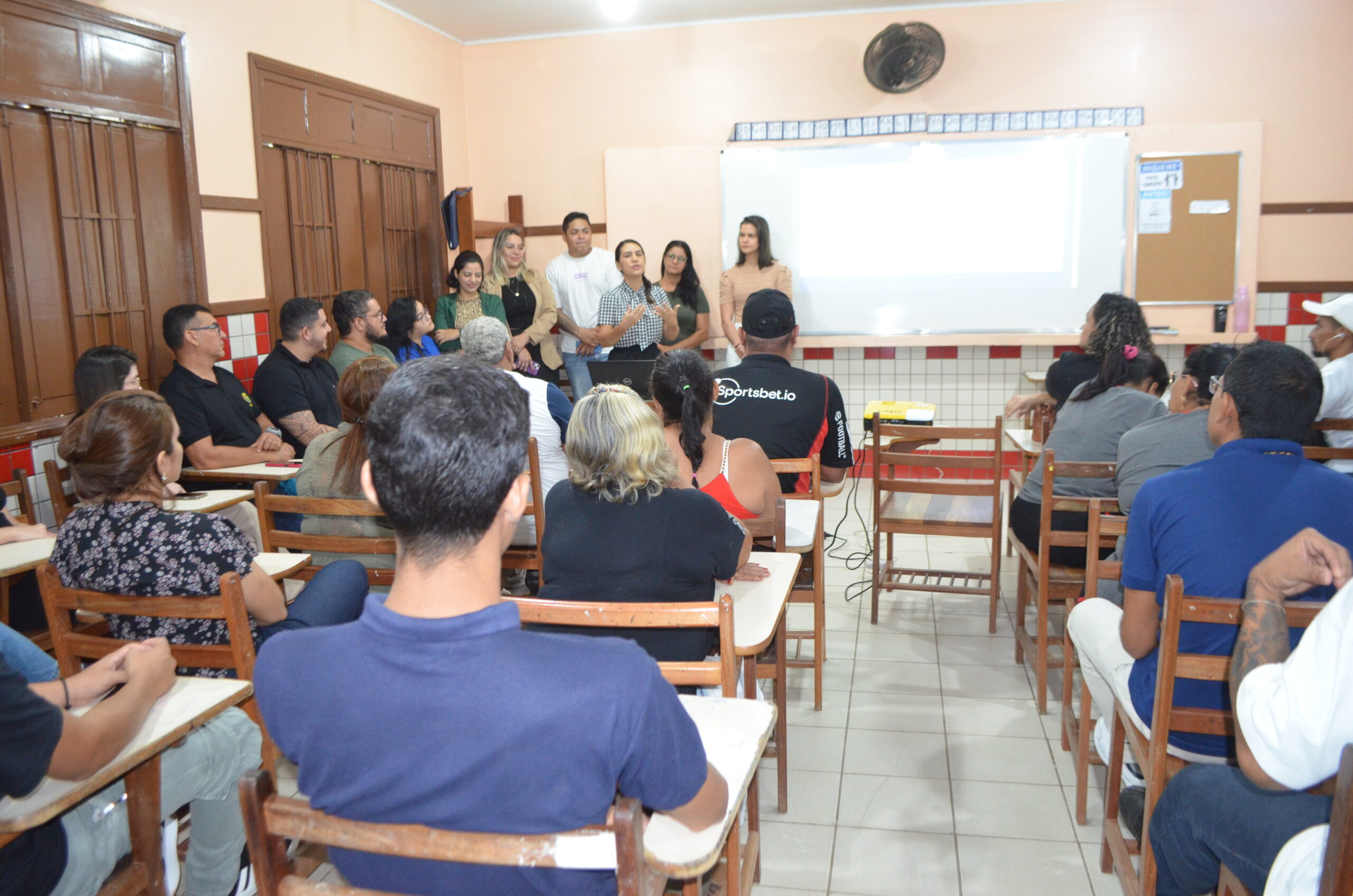 Educação oferece capacitação para profissionais da merenda escolar